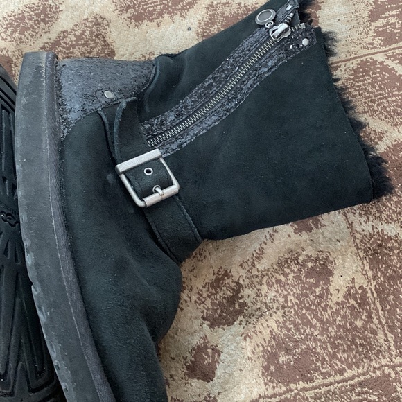 Ugg Australia Black Sheepskin Glitter Boots Size 10 - Picture 7 of 16